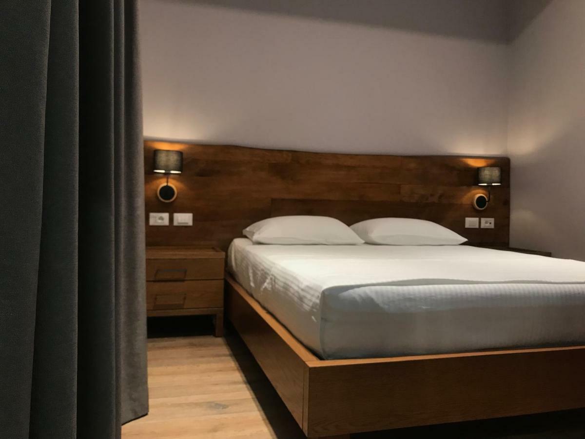 Hotel Pelikan Дивьяка Экстерьер фото